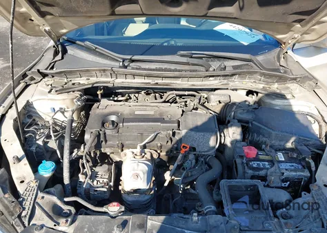 2016 Honda Accord Ex-L z USA, uszkodzony, nr VIN 1HGCR2F8XGA168066